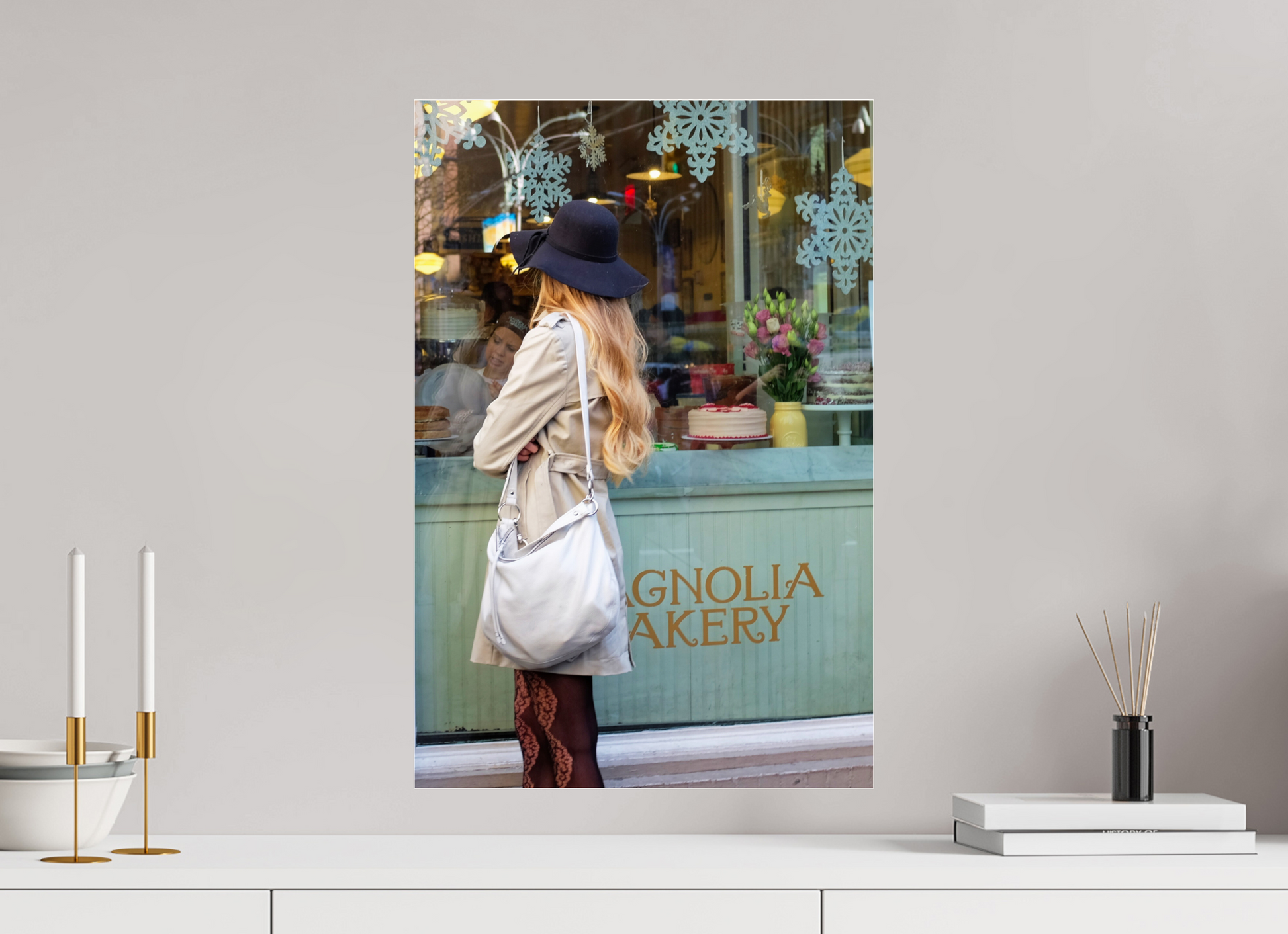 New York City Street Photography  - Woman at the Magnolia Bakery