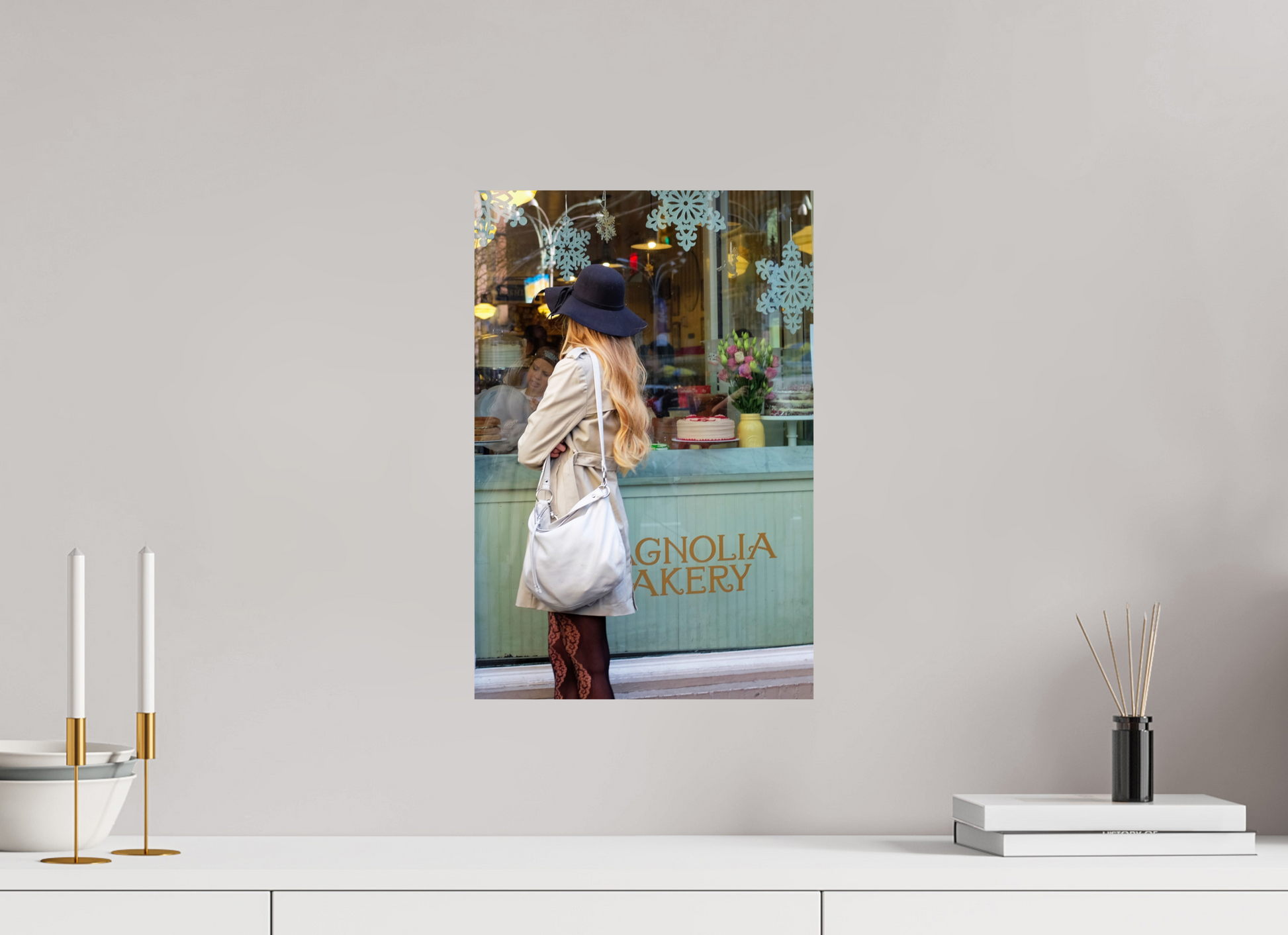 New York City Street Photography  - Woman at the Magnolia Bakery