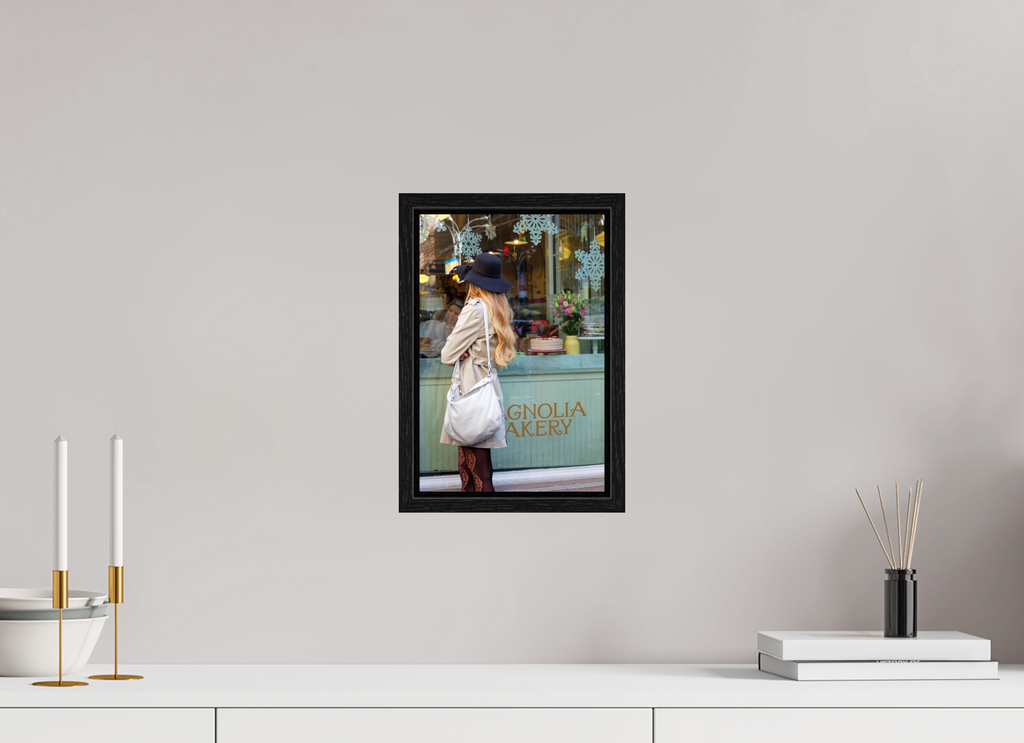 New York City Street Photography  - Woman at the Magnolia Bakery