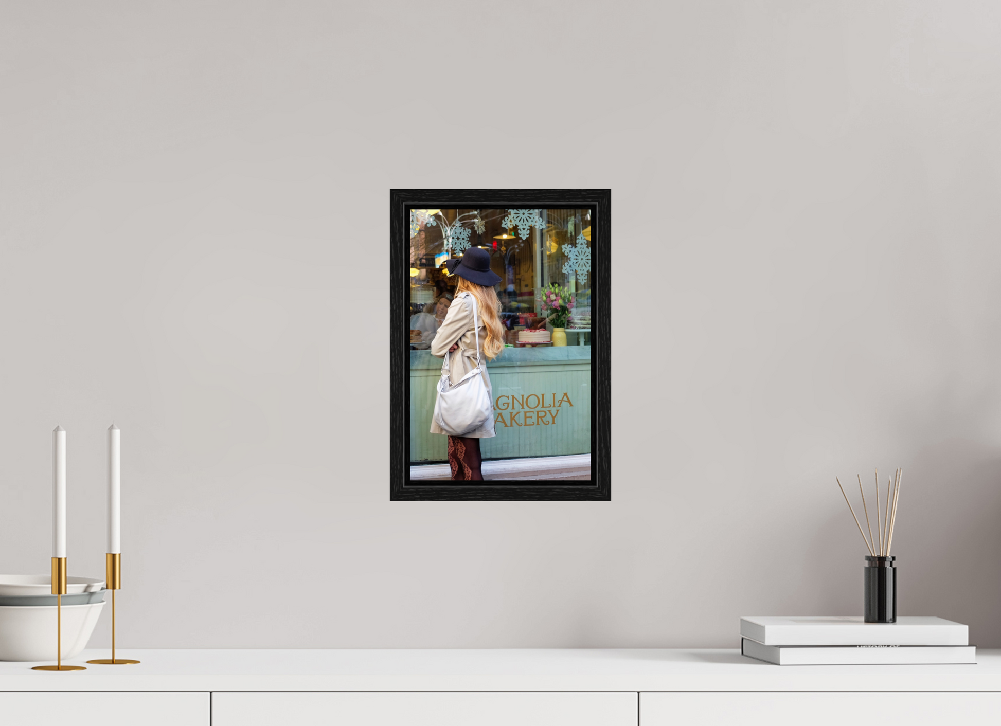 New York City Street Photography  - Woman at the Magnolia Bakery