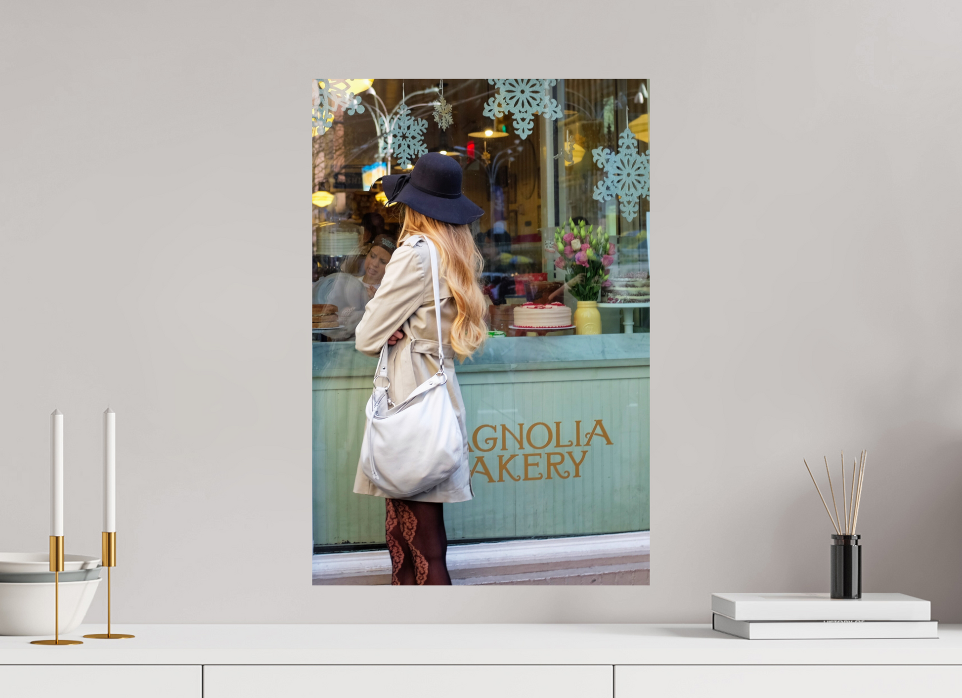 New York City Street Photography  - Woman at the Magnolia Bakery